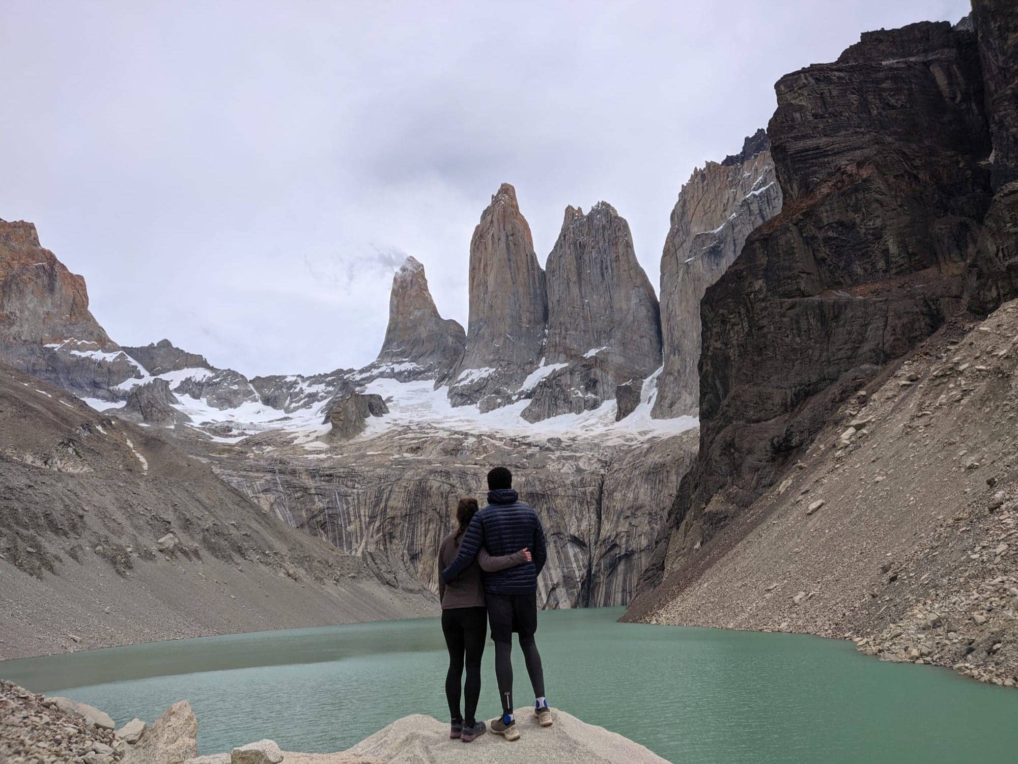 L'arrivée aux trois Torres après une journée de marche.